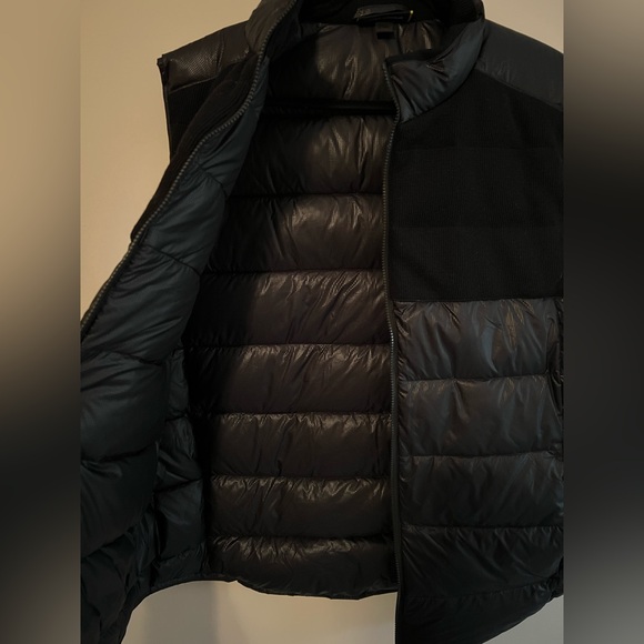 🔥 Under Armour Men’s Puffer Vest – Size 2XL🔥 - Picture 3 of 3